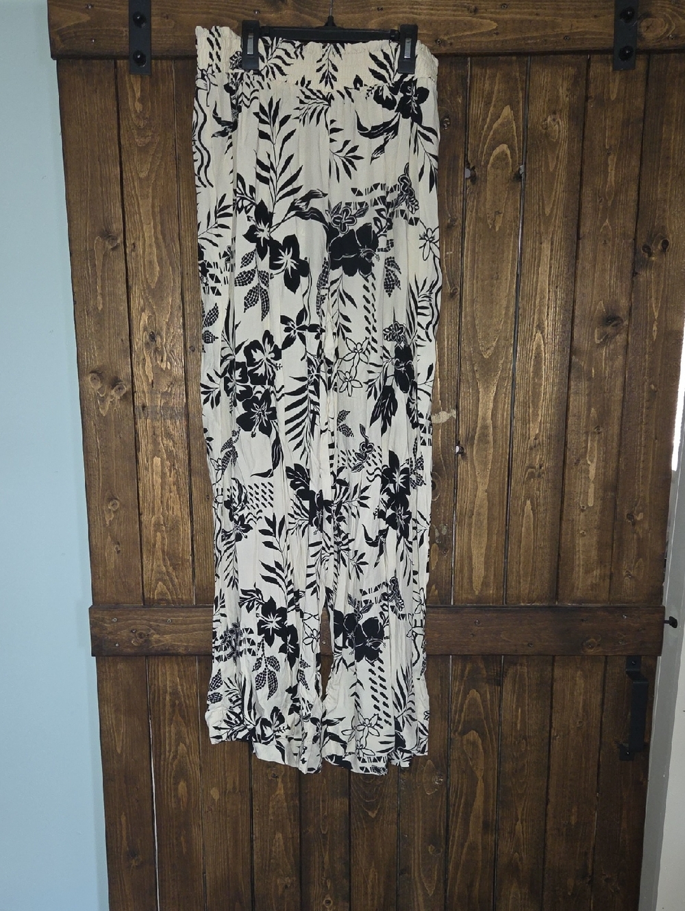 Black & White Floral Wide-Leg Palazzo Pants